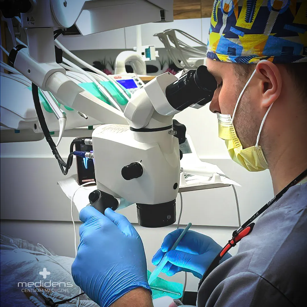 Medidens Częstochowa Dentysta, Klinika, stomatologia - Dlaczego leczenie kanałowe wykonujemy pod mikroskopem